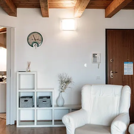 Sweet Life By Quokka 360 - Attic Flat Apartment *