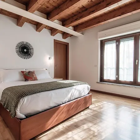 Sweet Life By Quokka 360 - Attic Flat Apartment Como
